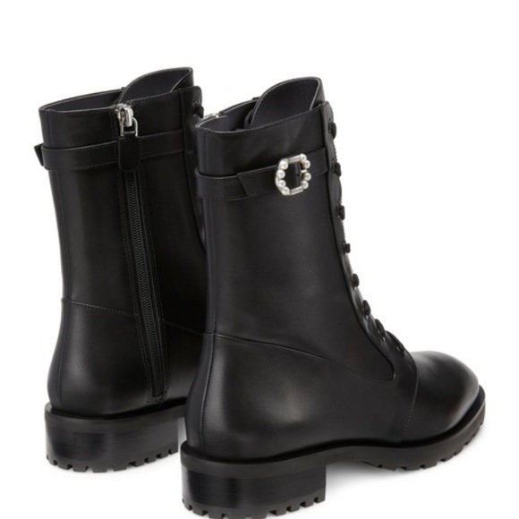 Stuart Weitzmen DAZZLE BOOTIE. - Picture 3 of 8